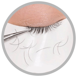 Снятие нарощенных ресниц